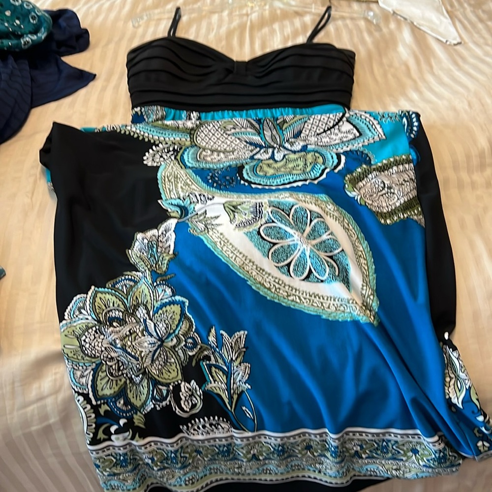 Beautiful maxi dress size 8